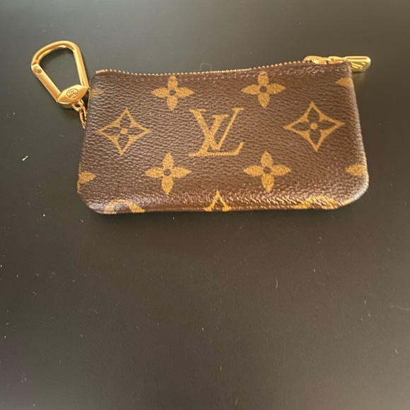 Louis Vuitton key and coin pouch - Picture 5 of 9